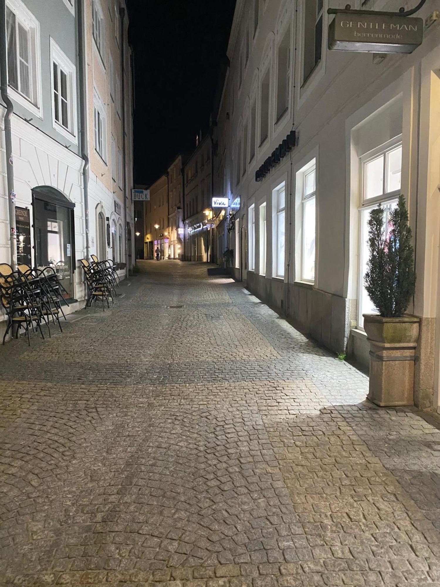 Penthouse - Zentral Und Genial Apartment Passau Exterior foto