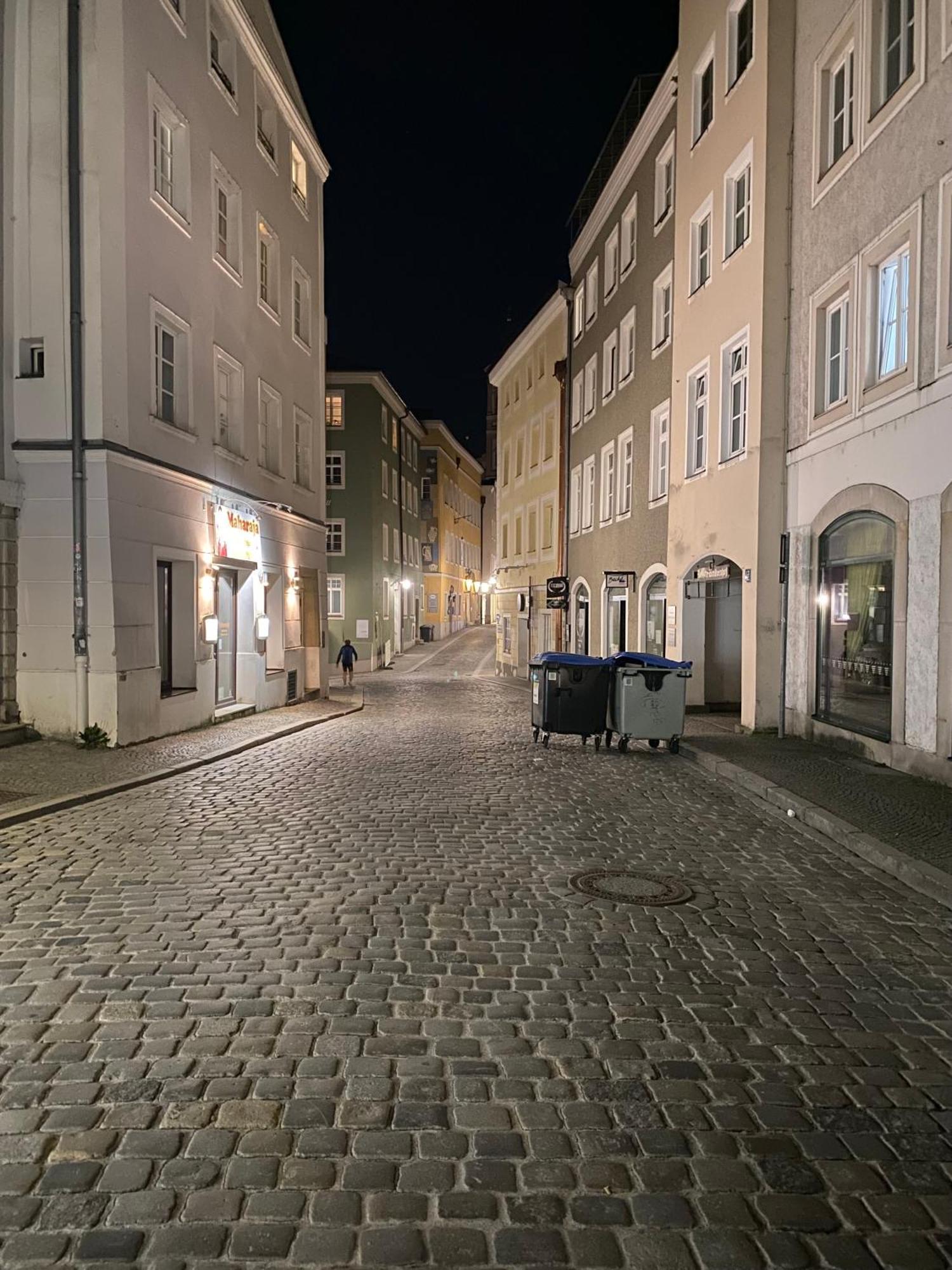 Penthouse - Zentral Und Genial Apartment Passau Exterior foto
